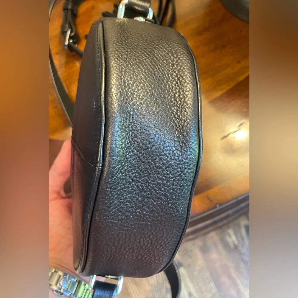 Radley London black circle leather crossbody bag - Picture 6 of 13